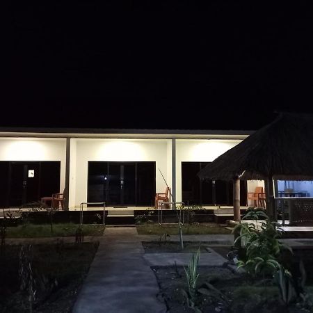 Simpang Hostel Kuta  Экстерьер фото