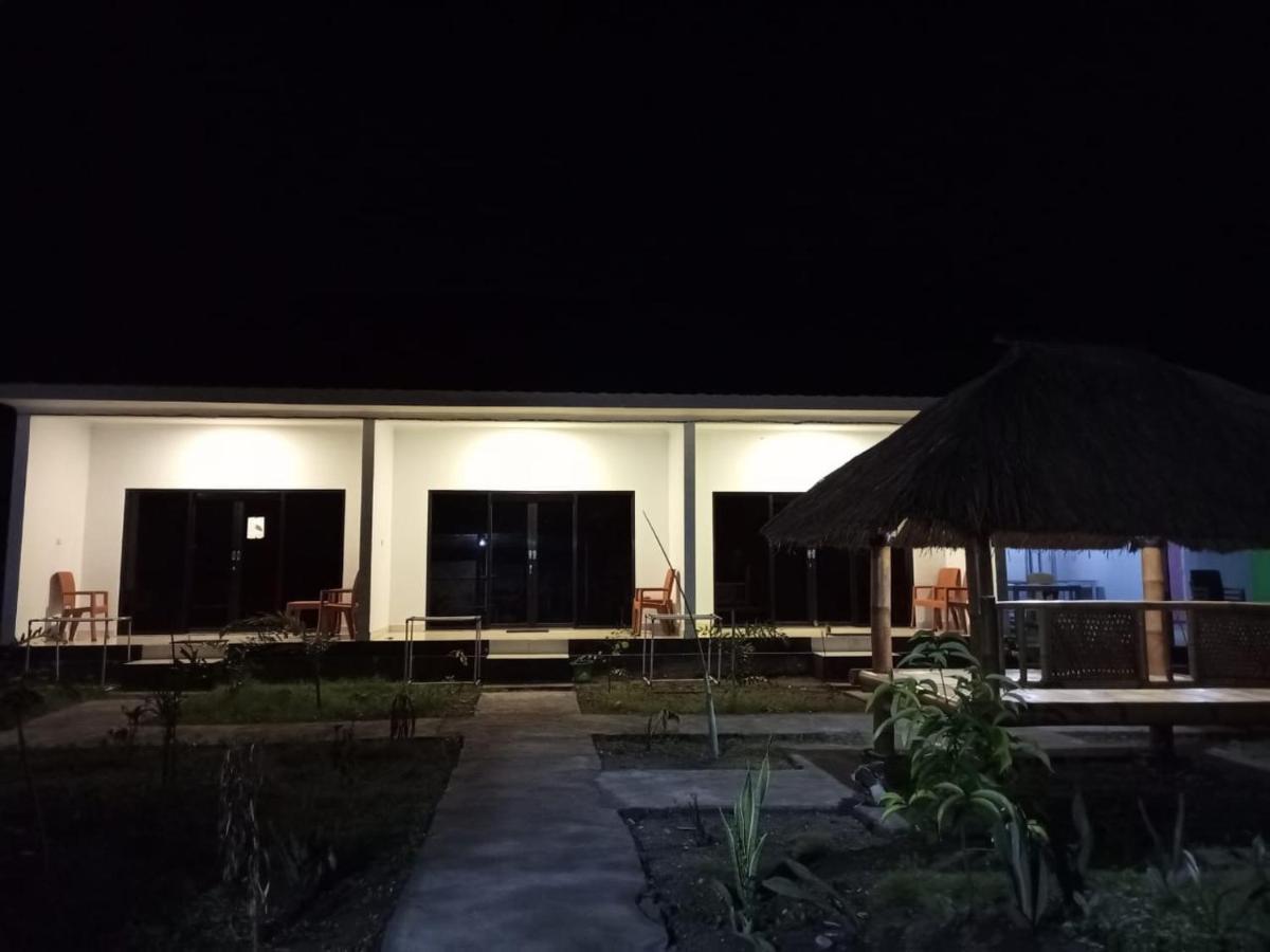 Simpang Hostel Kuta  Экстерьер фото