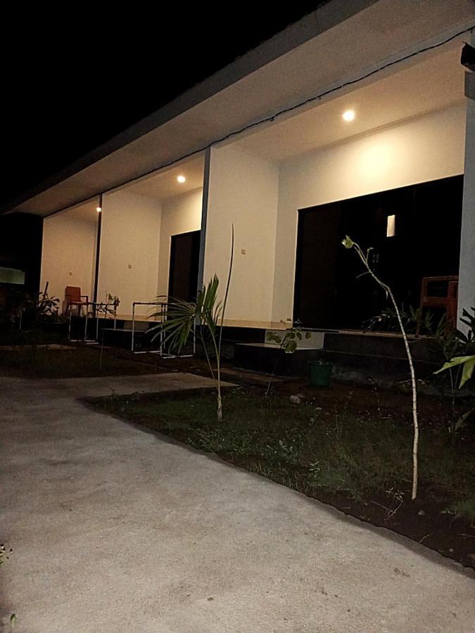 Simpang Hostel Kuta  Экстерьер фото